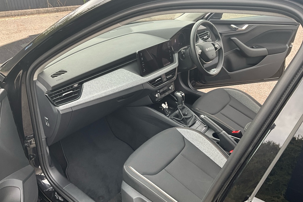 Skoda Scala 1.0 Tsi 116 Se Edition Dsg Black #6