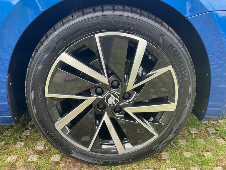 Skoda Octavia 1.5 Tsi 150 E-tec Sportline Dsg Blue #5