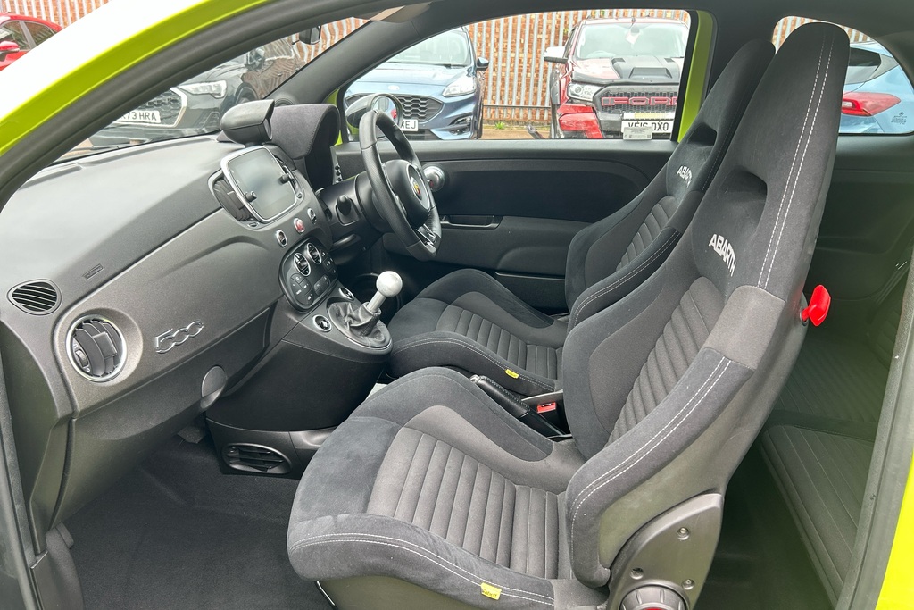 Abarth 595 1.4 T-jet 180 Competizione Green #6