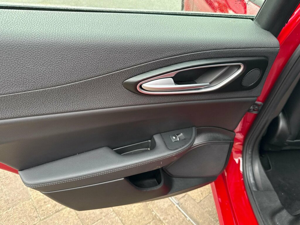 Alfa Romeo Giulia Black #21