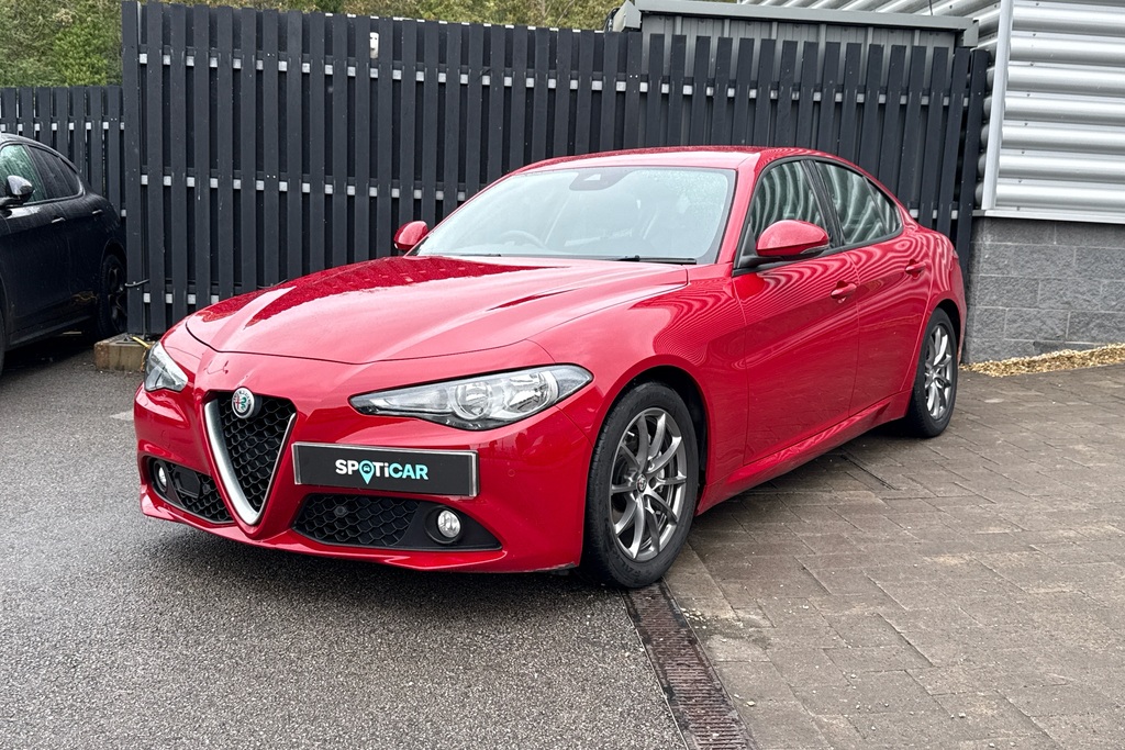 Alfa Romeo Giulia Black #7