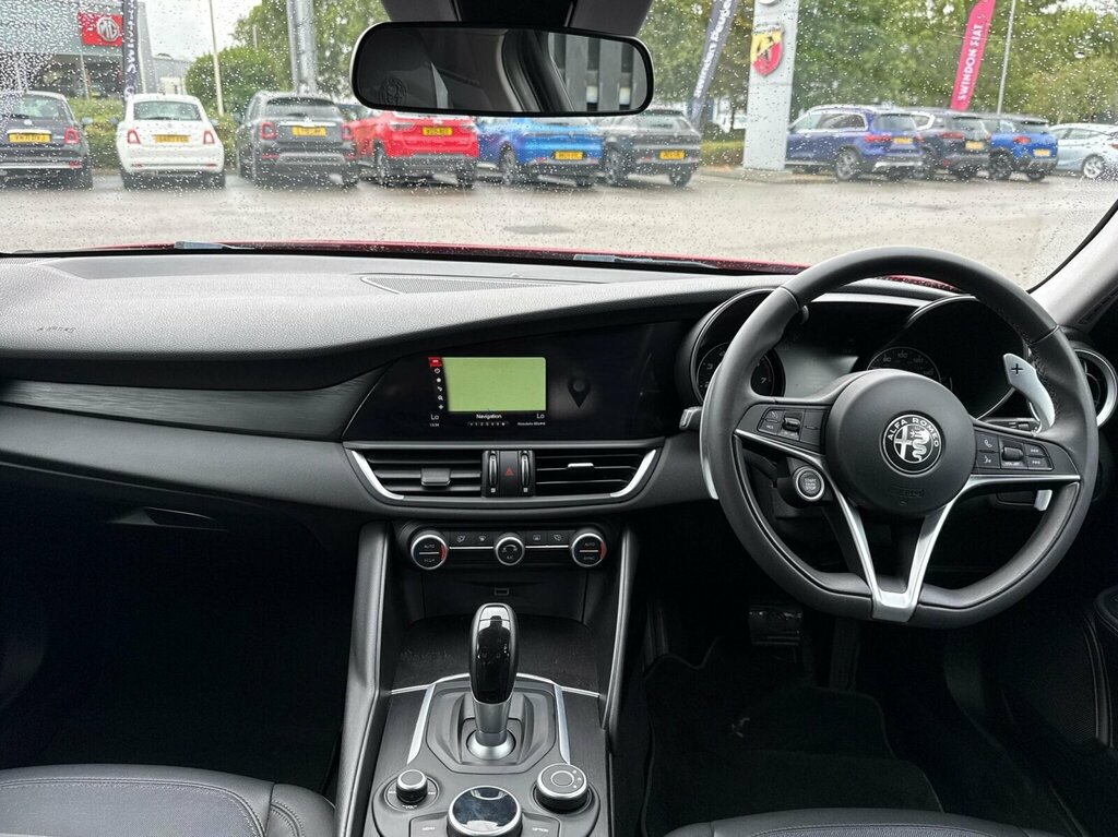 Alfa Romeo Giulia Black #20