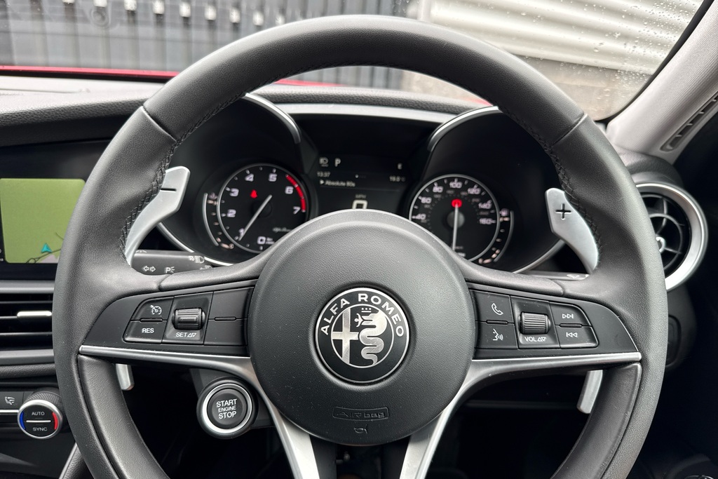 Alfa Romeo Giulia Black #56