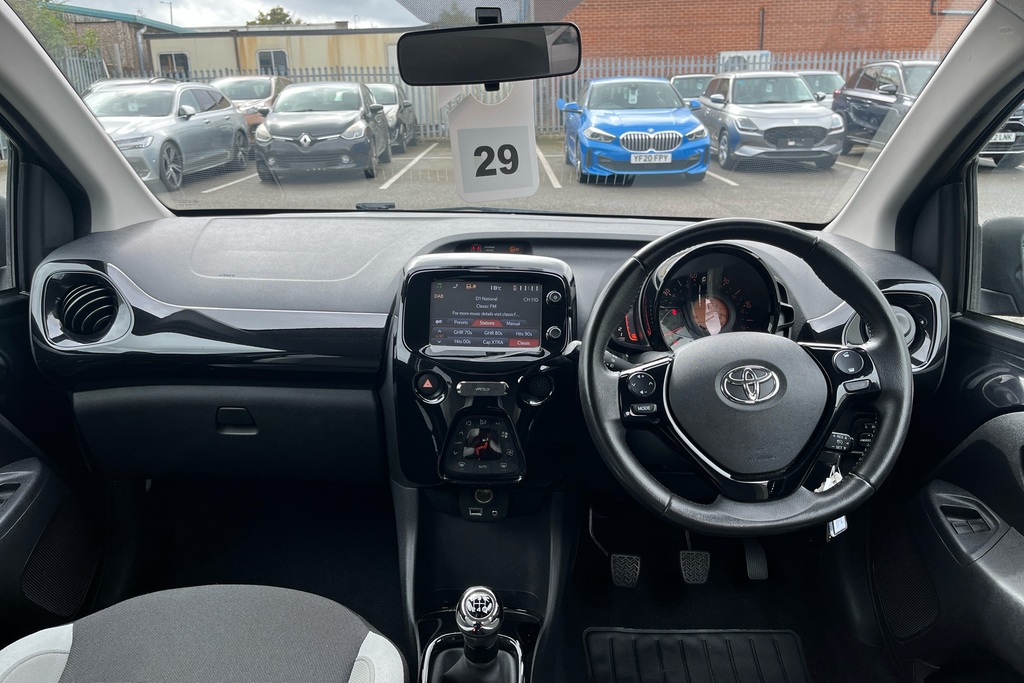 Toyota Aygo 1.0 Vvt-i X-press Black #3