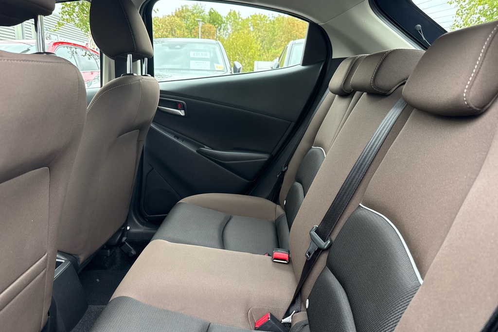Mazda 2 1.5 Skyactiv G Exclusive-line  #12