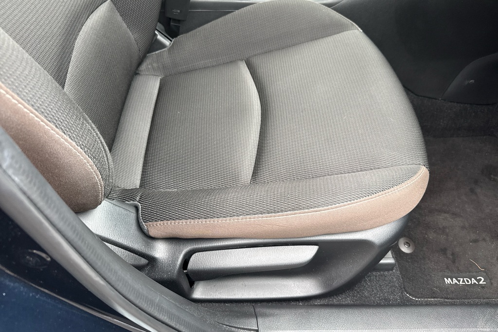 Mazda 2 1.5 Skyactiv G Exclusive-line  #28