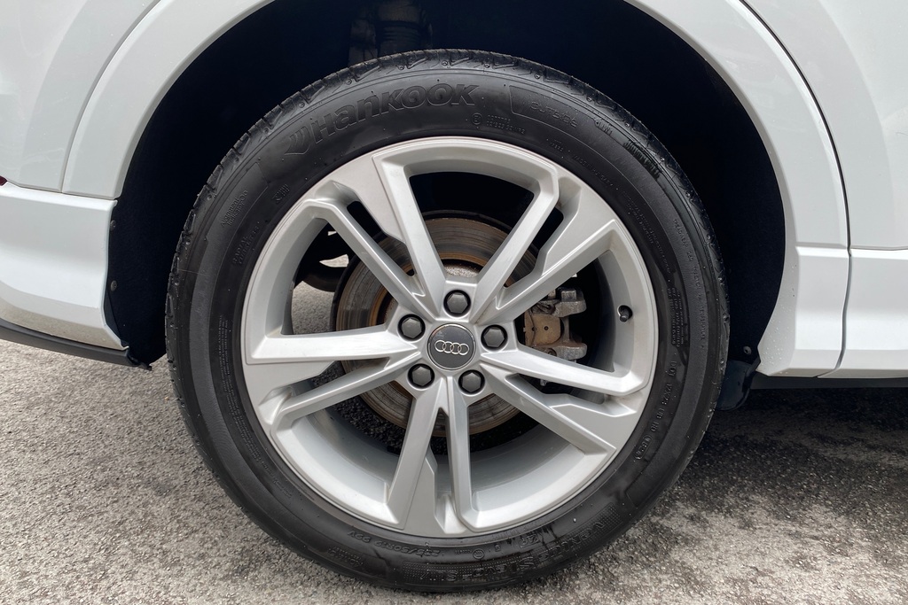 Audi Q3 Tdi S Line Black #7