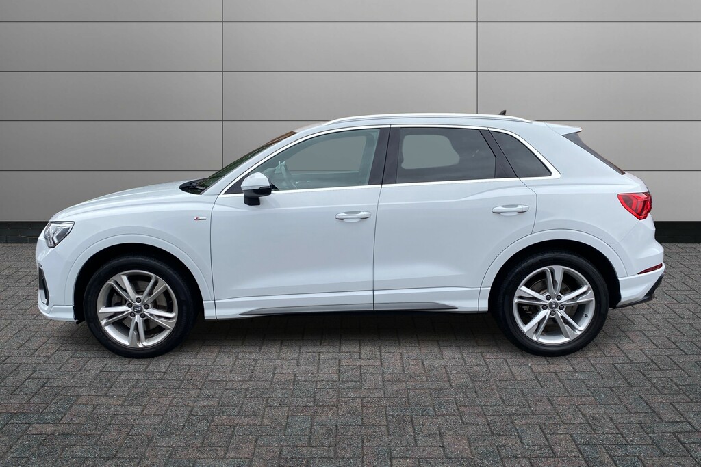 Audi Q3 Tdi S Line Black #9