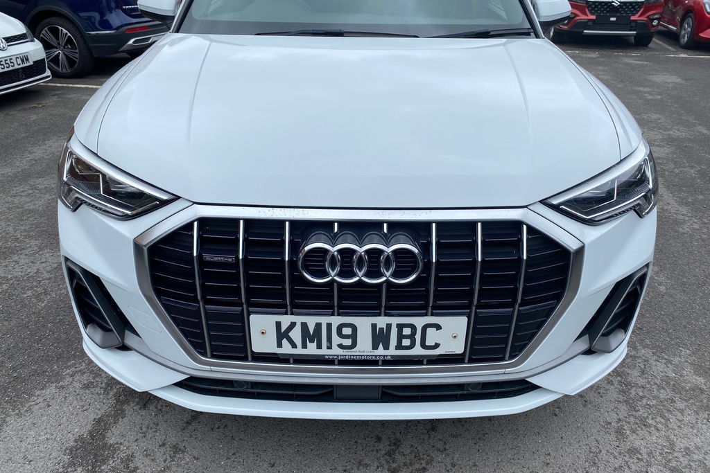 Audi Q3 Tdi S Line Black #36
