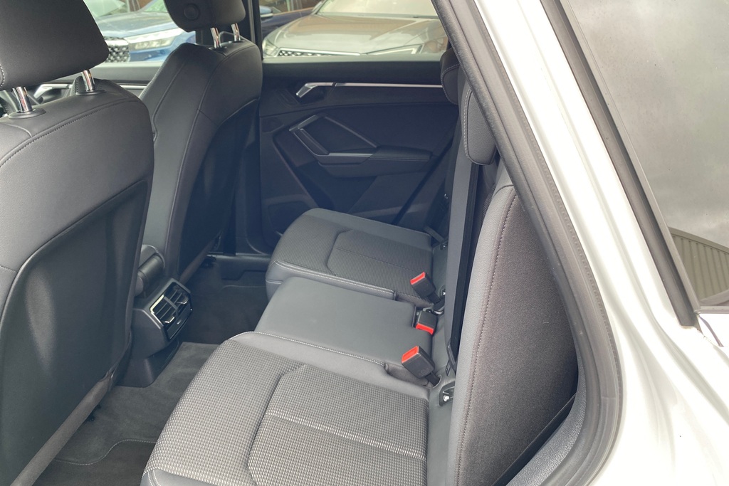 Audi Q3 Tdi S Line Black #12