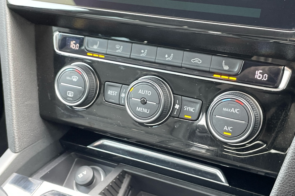 Volkswagen Arteon Hatchback  #32