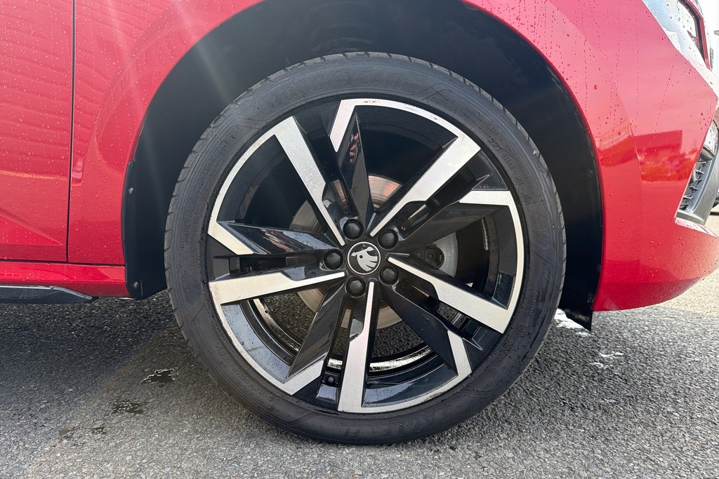 Skoda Kamiq 1.0 Tsi Monte Carlo Edition Dsg Red #5