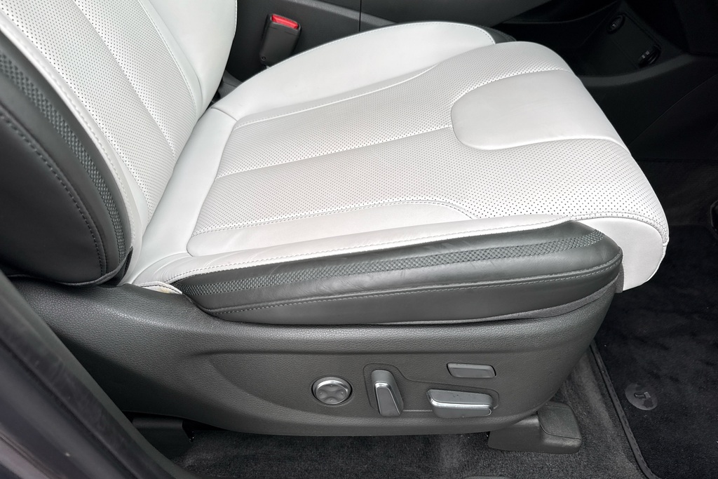 Hyundai Santa Fe Ultimate Silver #32
