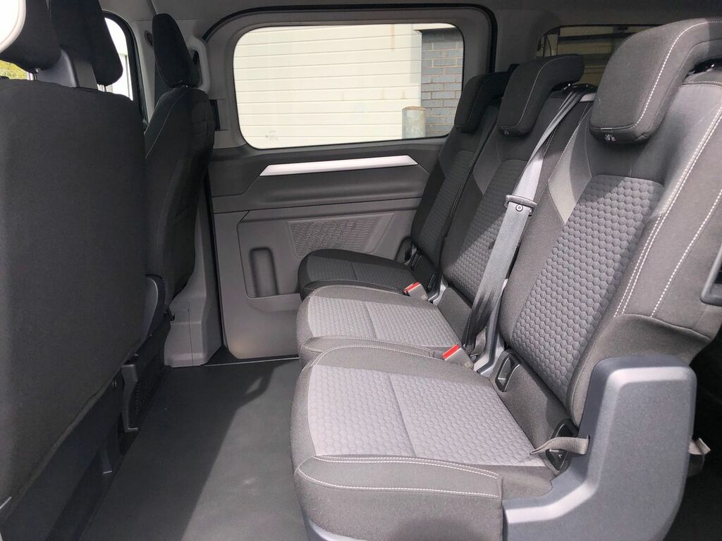 Volkswagen Transporter Shuttle Shuttle Style Lwb 170 Ps 2.0 Tdi 8Sp Blue #25