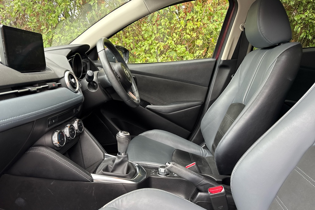 Mazda 2 1.5 E-skyactiv G Mhev Gt Sport  #6