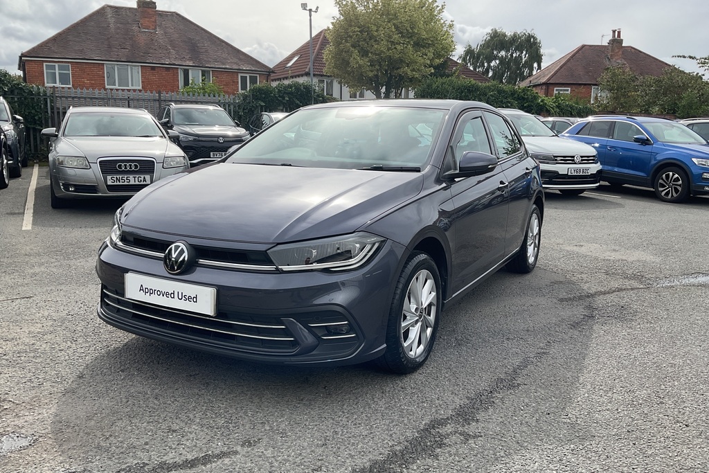 Volkswagen Polo 1.0 Tsi R-line Hatchback Dsg Black #14