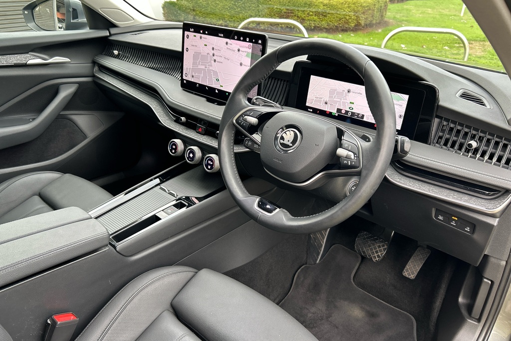 Skoda Superb 2.0 Tdi Se L Dsg Grey #6