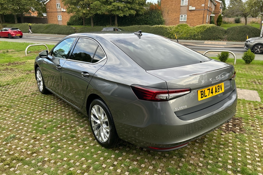 Skoda Superb 1.5 Tsi E-tec Se Technology Dsg Silver #22