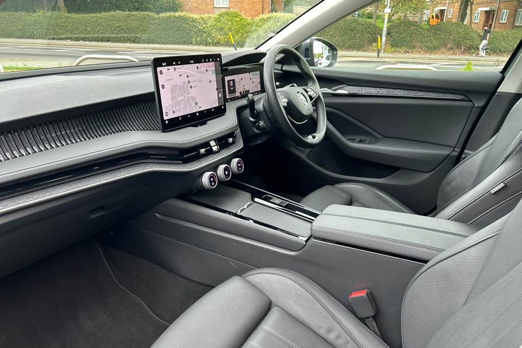 Skoda Superb 2.0 Tdi Se L Dsg Grey #2