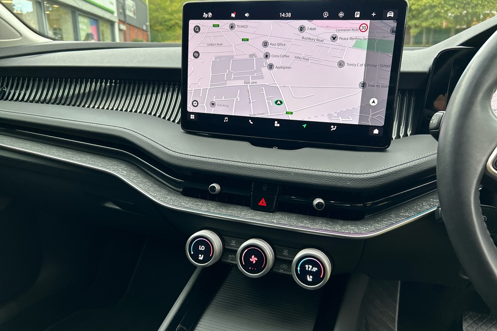 Skoda Superb 1.5 Tsi E-tec Se Technology Dsg Silver #11