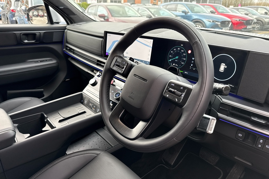 Hyundai Santa Fe Calligraphy White #33
