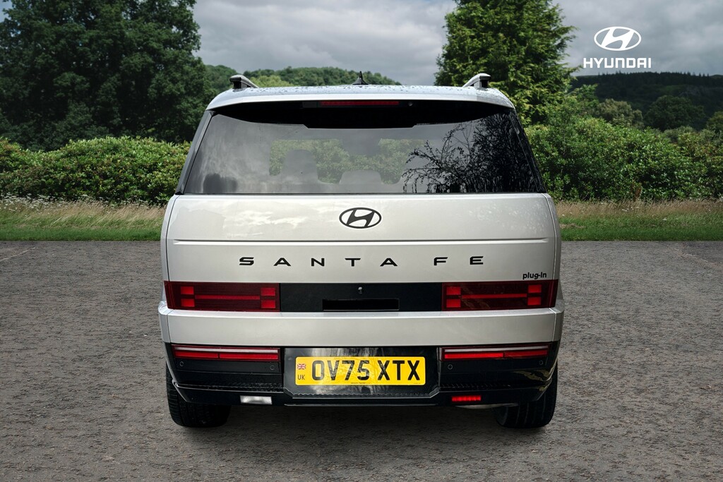 Hyundai Santa Fe Calligraphy White #13