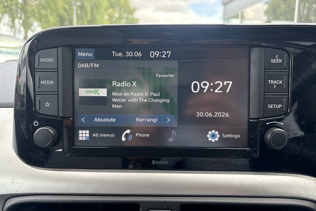 Hyundai I10 Hatchback White #31