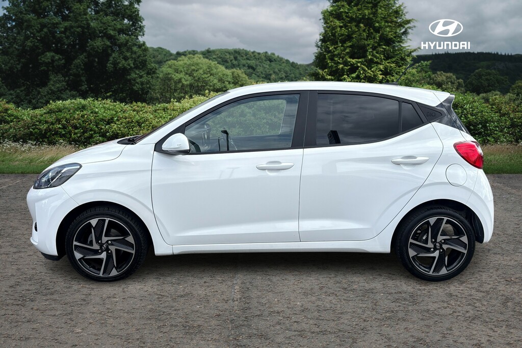 Hyundai I10 Hatchback White #9