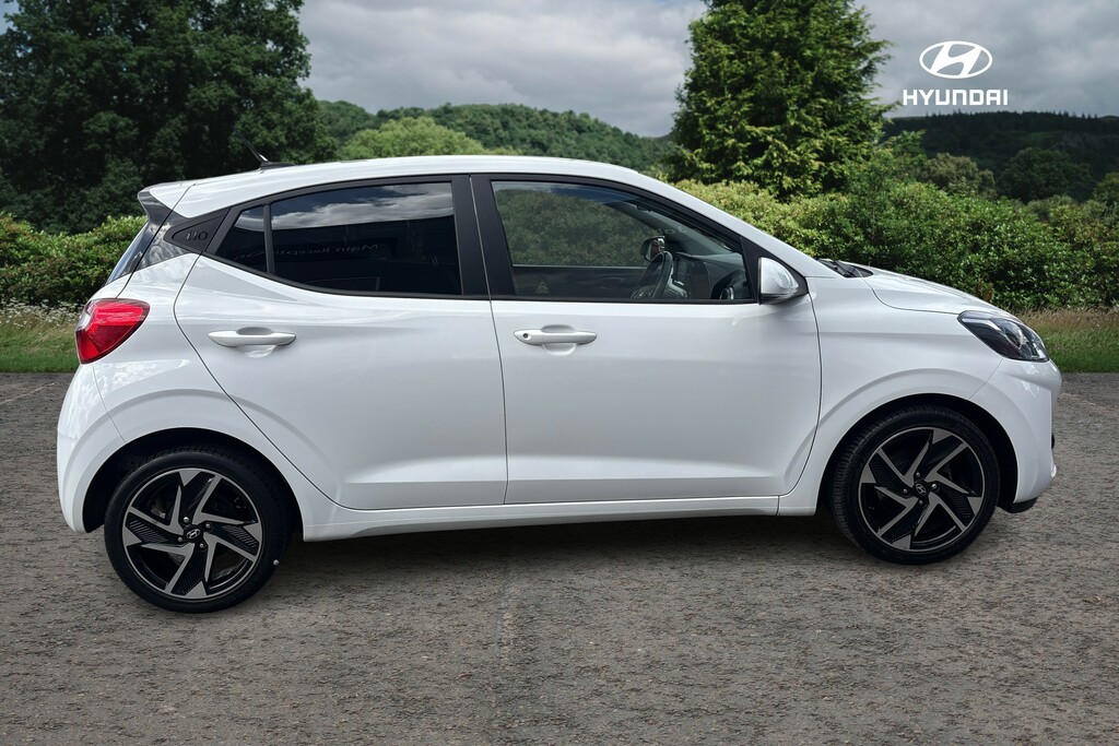 Hyundai I10 Hatchback White #8