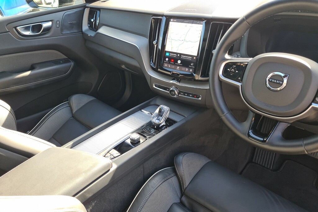 Volvo XC60 B5 Plus Awd Mhev Black #15