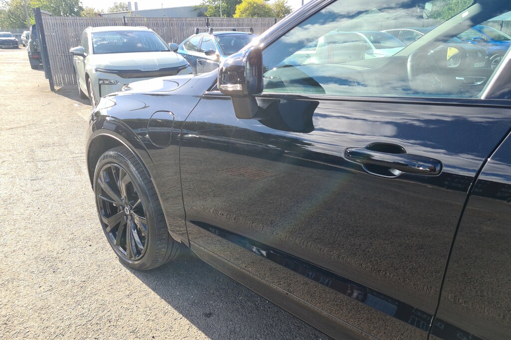 Volvo XC60 B5 Plus Awd Mhev Black #20
