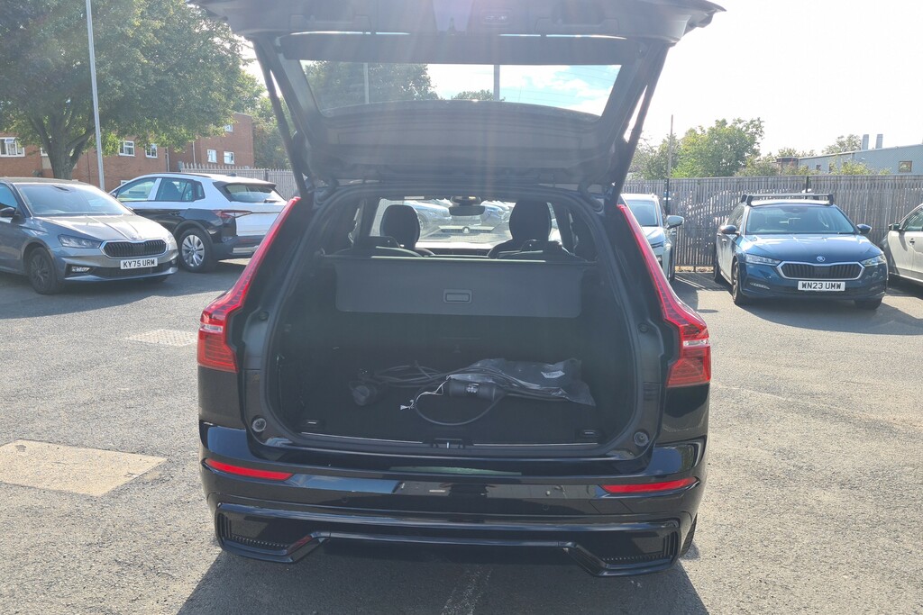 Volvo XC60 B5 Plus Awd Mhev Black #10