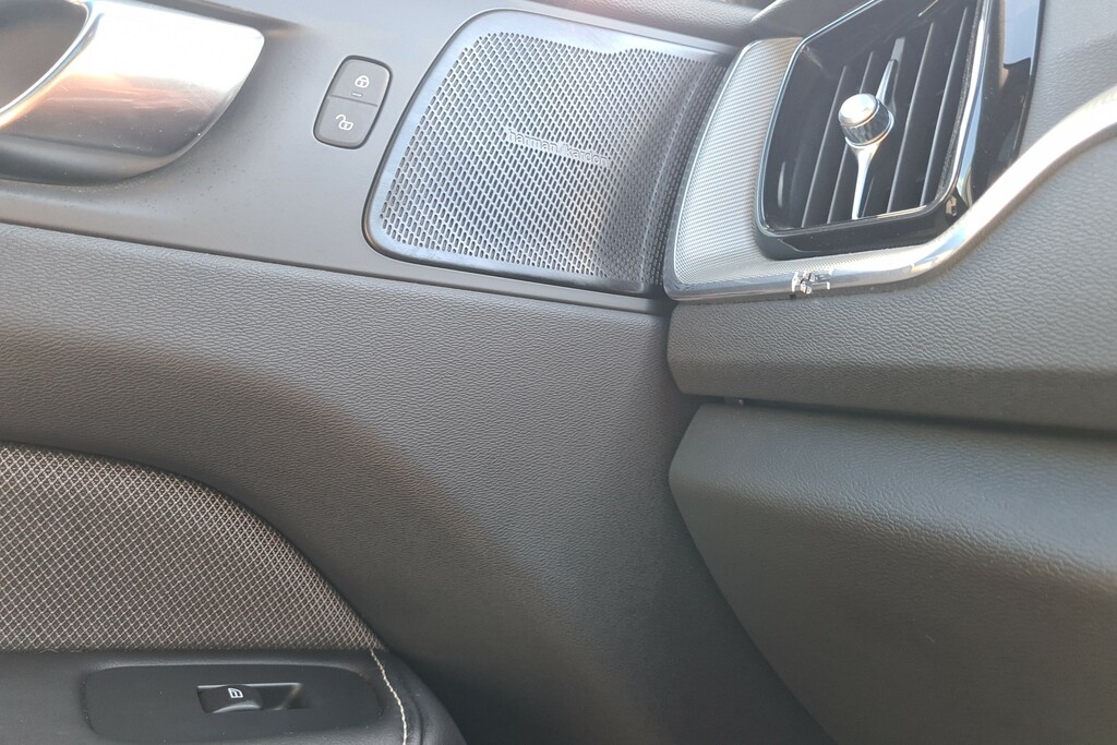 Volvo XC60 B5 Plus Awd Mhev Black #42
