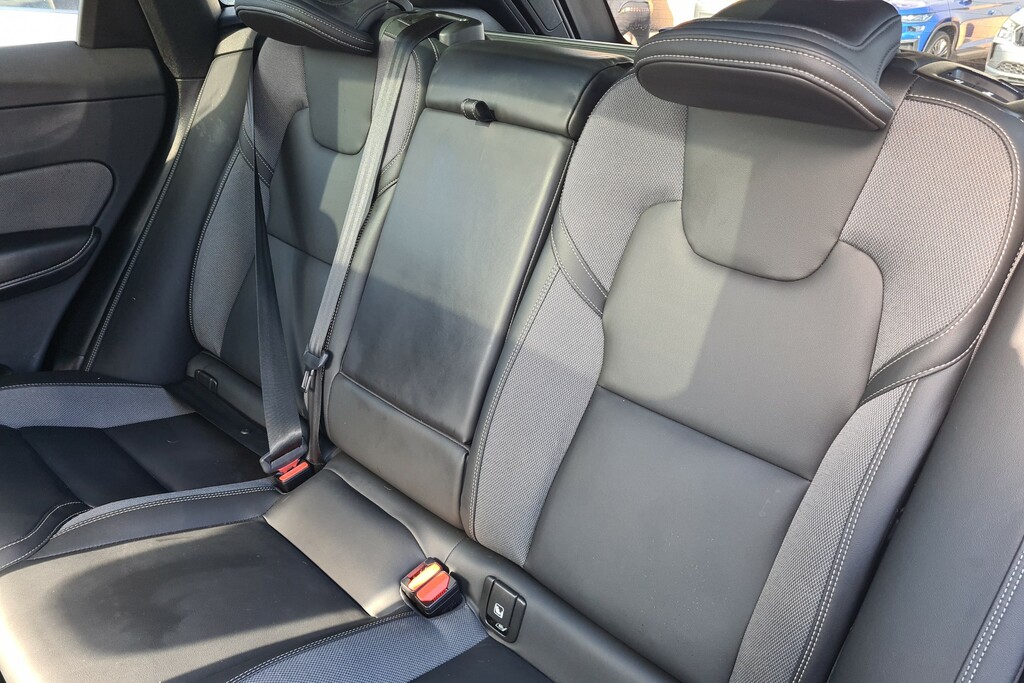 Volvo XC60 B5 Plus Awd Mhev Black #8