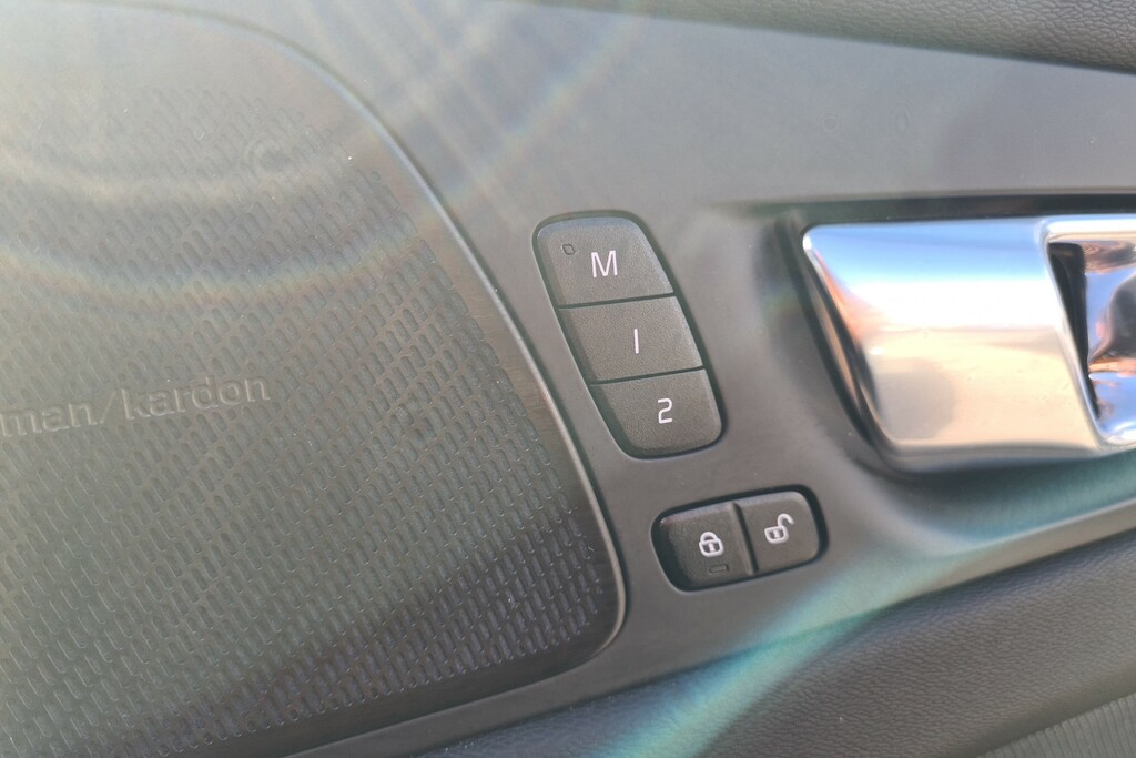 Volvo XC60 B5 Plus Awd Mhev Black #32