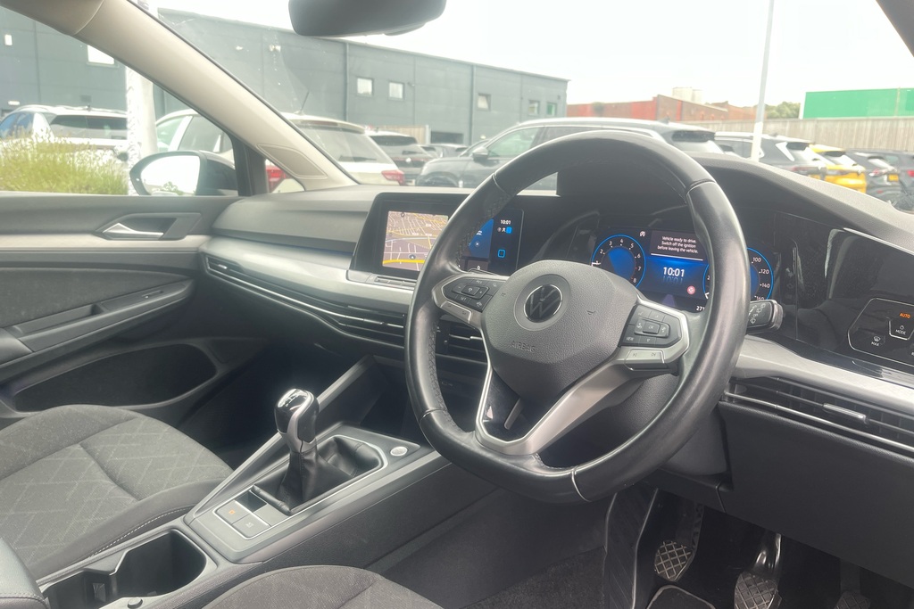 Volkswagen Golf 1.0 Tsi Life Black #6