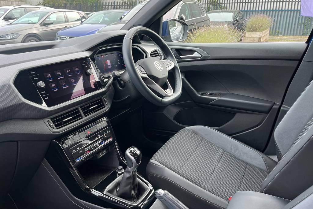 Volkswagen T-Cross 1.0 Tsi 110 R-line Blue #2