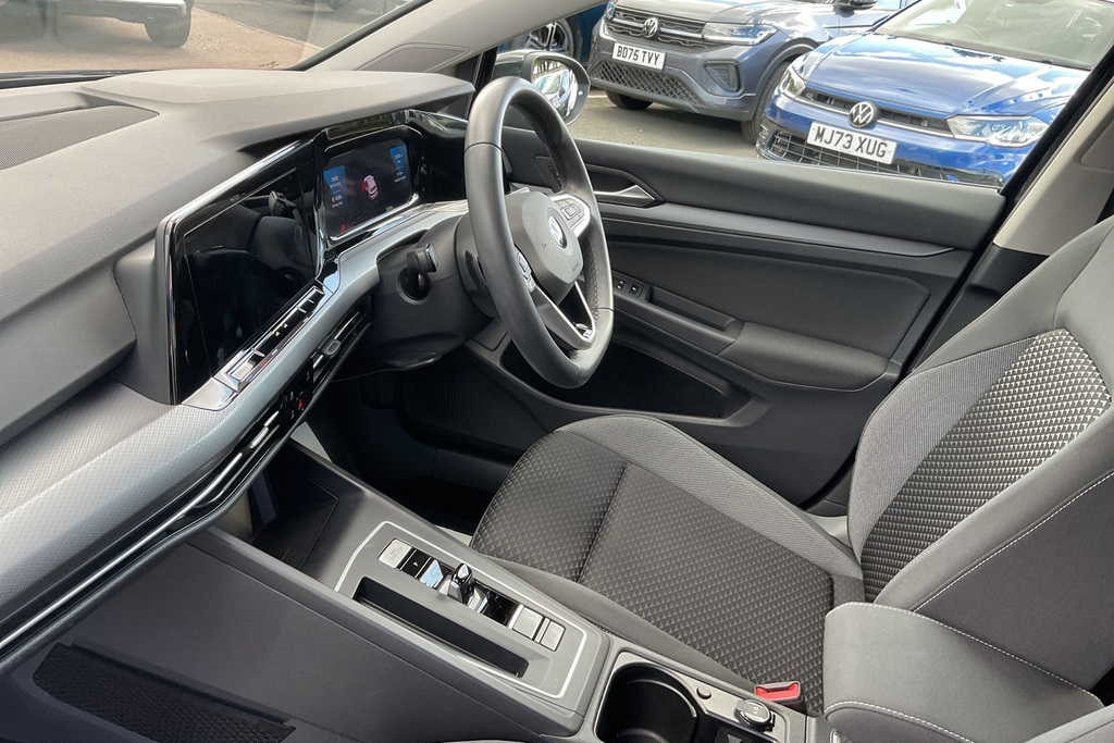 Volkswagen Golf 1.5 Etsi 150 Active Dsg Black #2