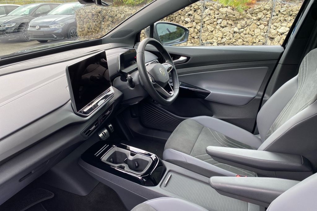 Volkswagen ID.4 210Kw Match Pro 77Kwh Black #2