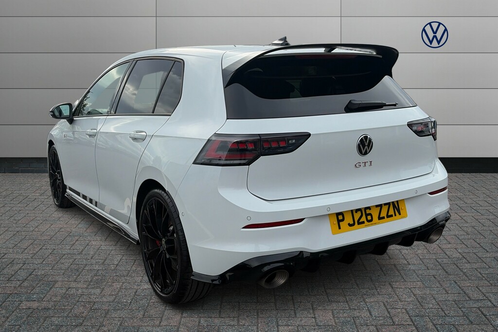 Volkswagen Golf 2.0 Tsi 300 Gti Clubsport Dsg White #3