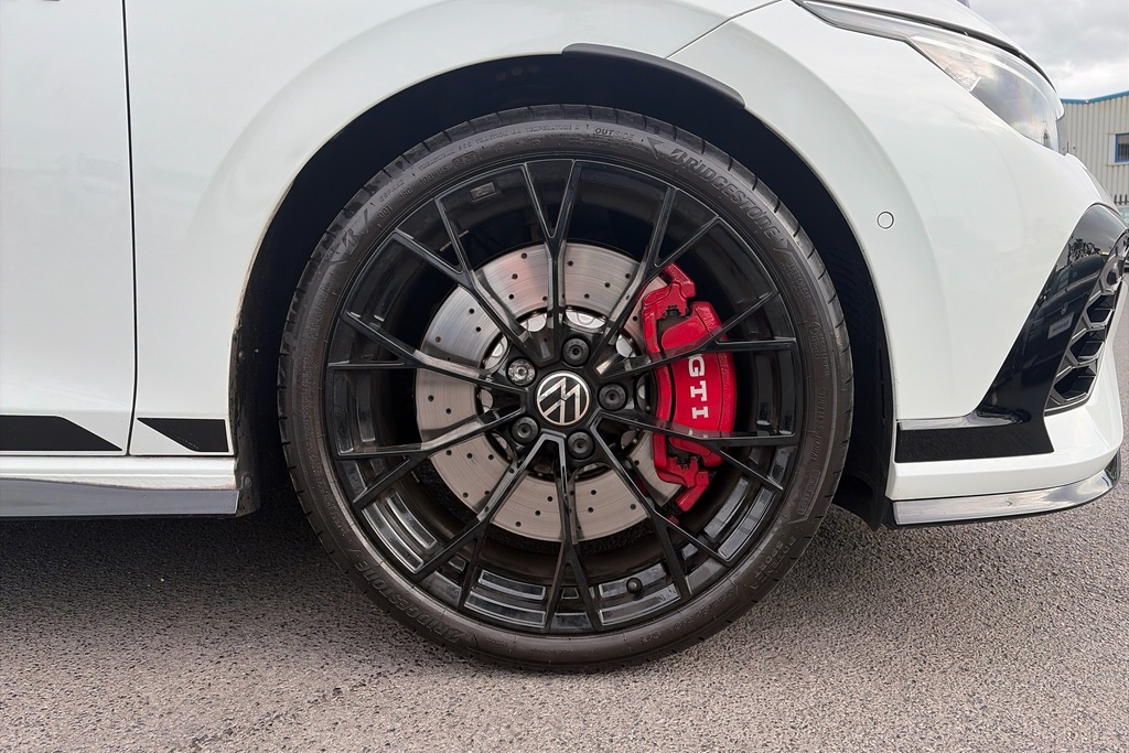 Volkswagen Golf 2.0 Tsi 300 Gti Clubsport Dsg White #5