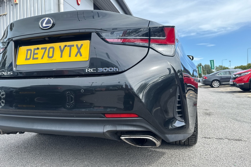 Lexus RC 300H F Sport Black #37