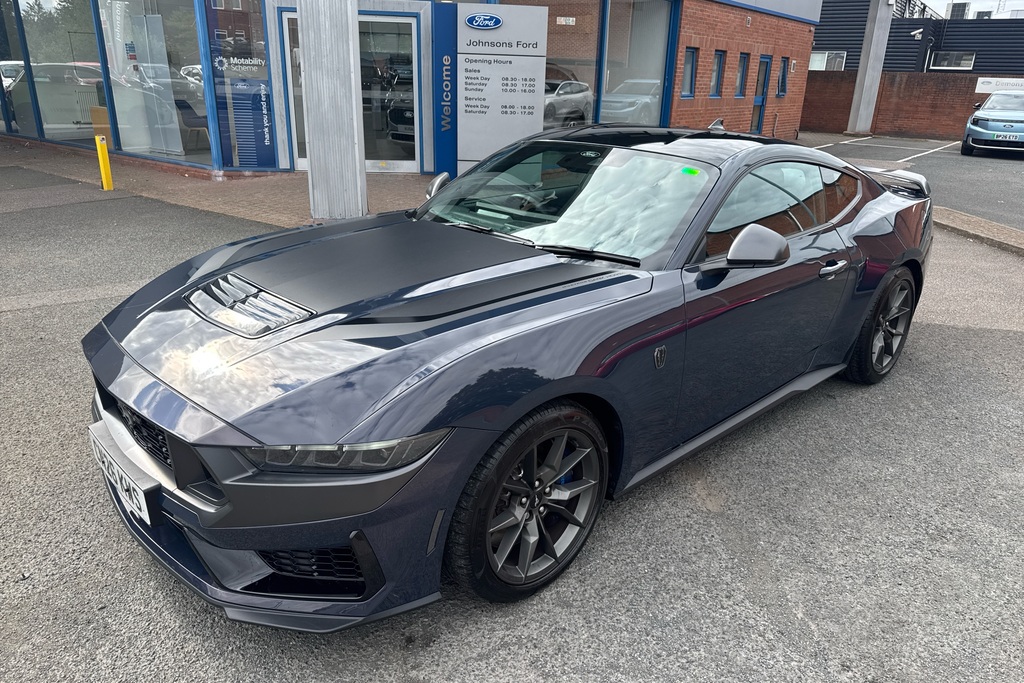 Ford Mustang Dark Horse Black #33