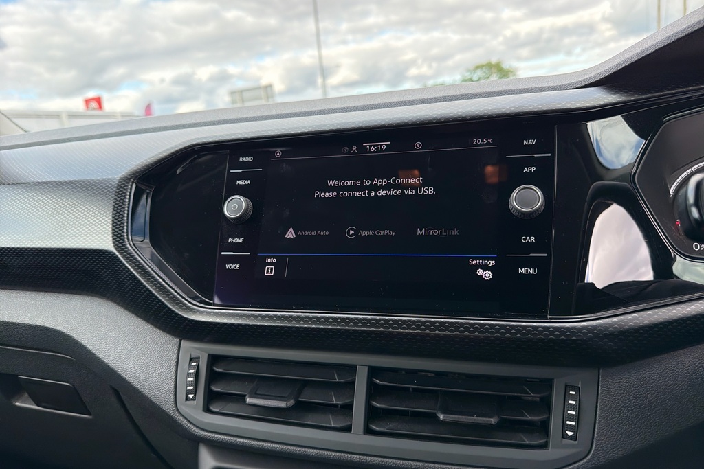 Volkswagen T-Cross 1L Active Orange #17