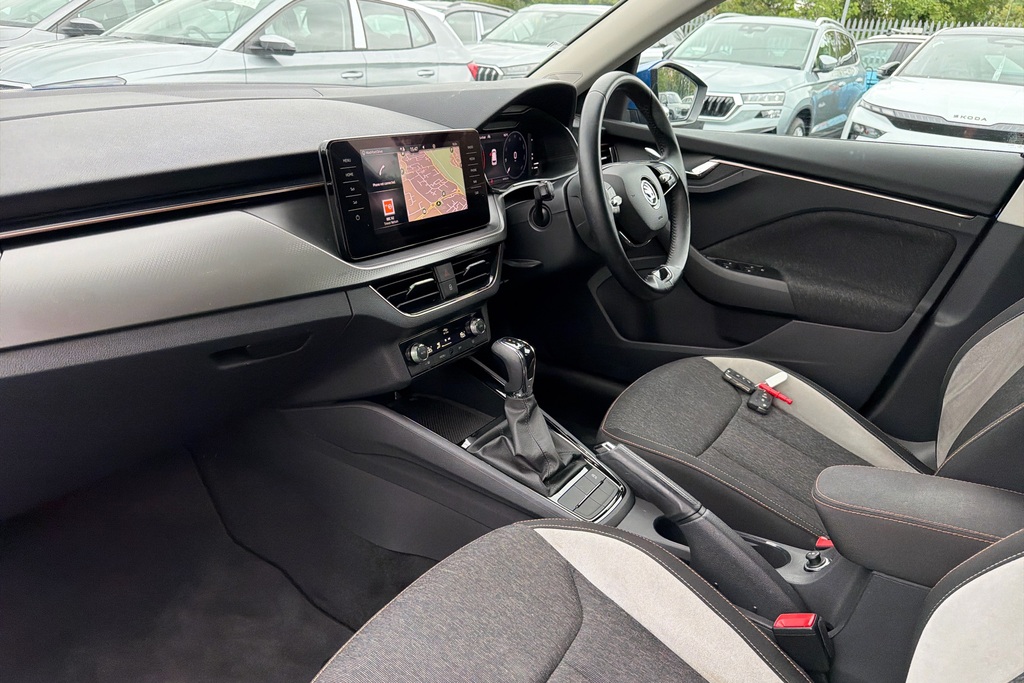 Skoda Kamiq Tsi Se Silver #2