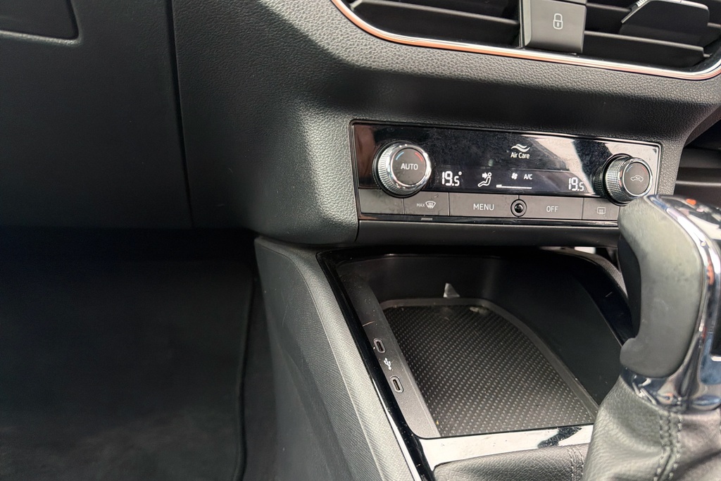 Skoda Kamiq Tsi Se Silver #26