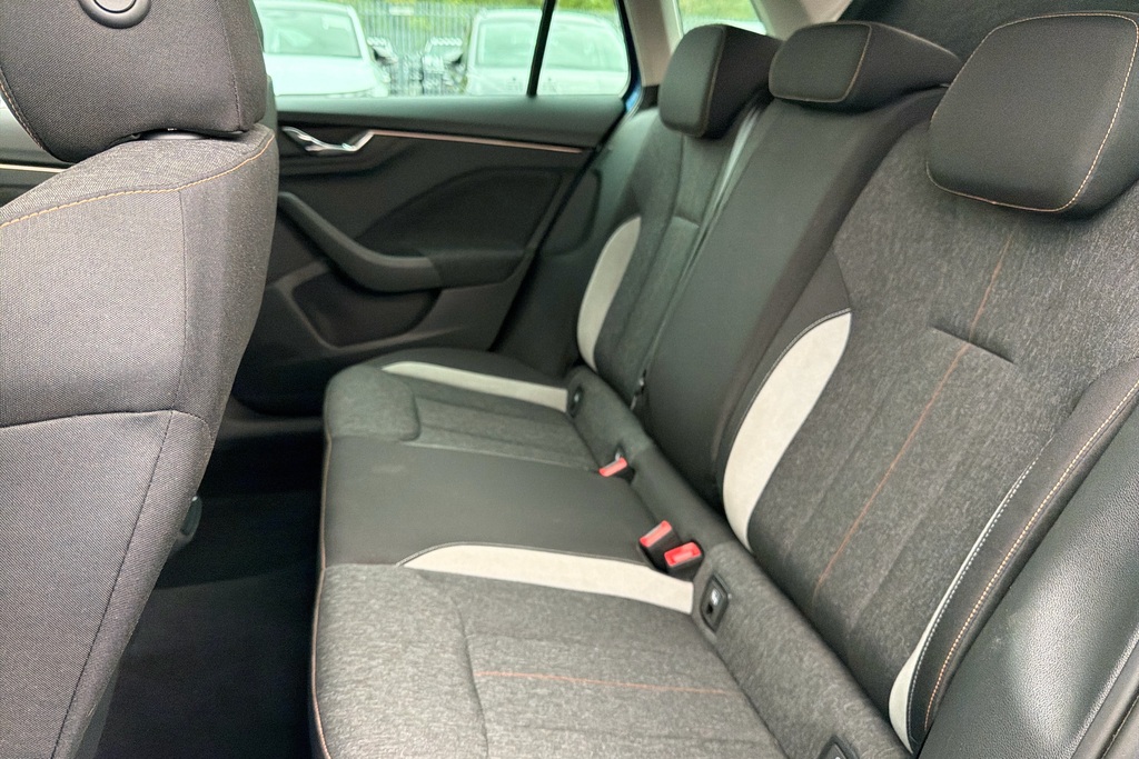 Skoda Kamiq Tsi Se Silver #8