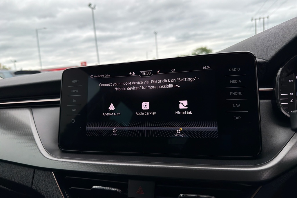 Skoda Kamiq Tsi Se Silver #25