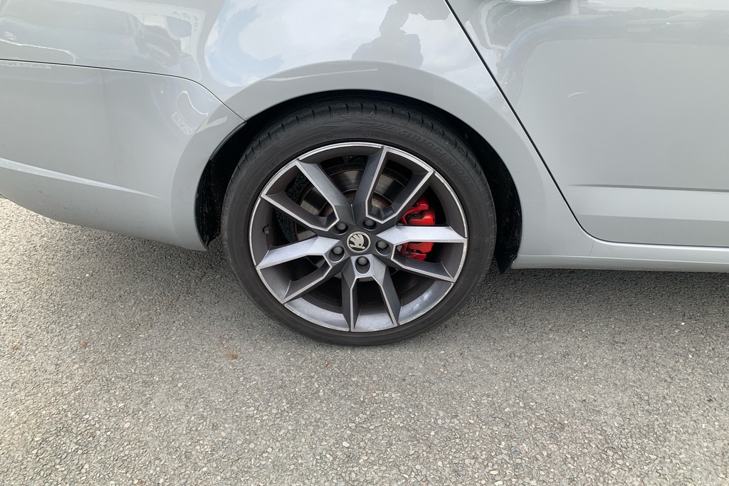 Skoda Octavia 1.5 Tsi Se Drive #5