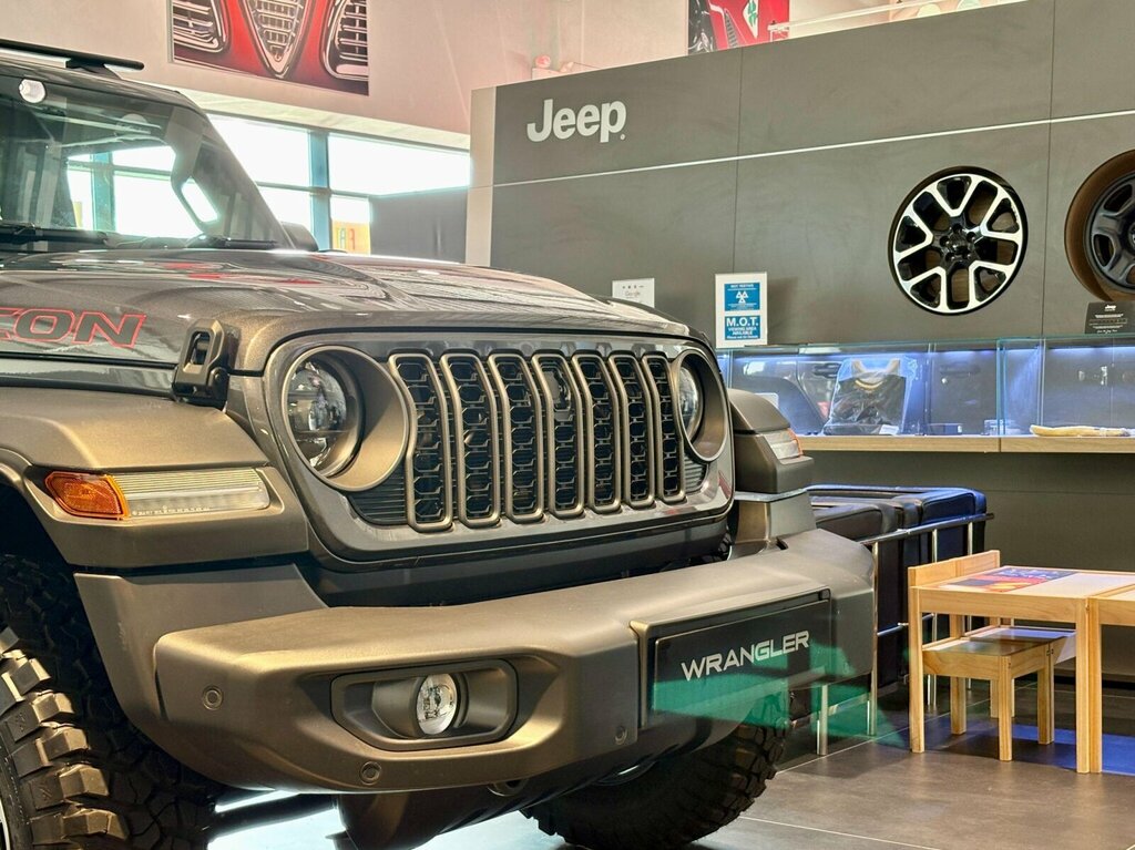 Jeep Avenger 1.2 Summit Euro 6 Ss Grey #2
